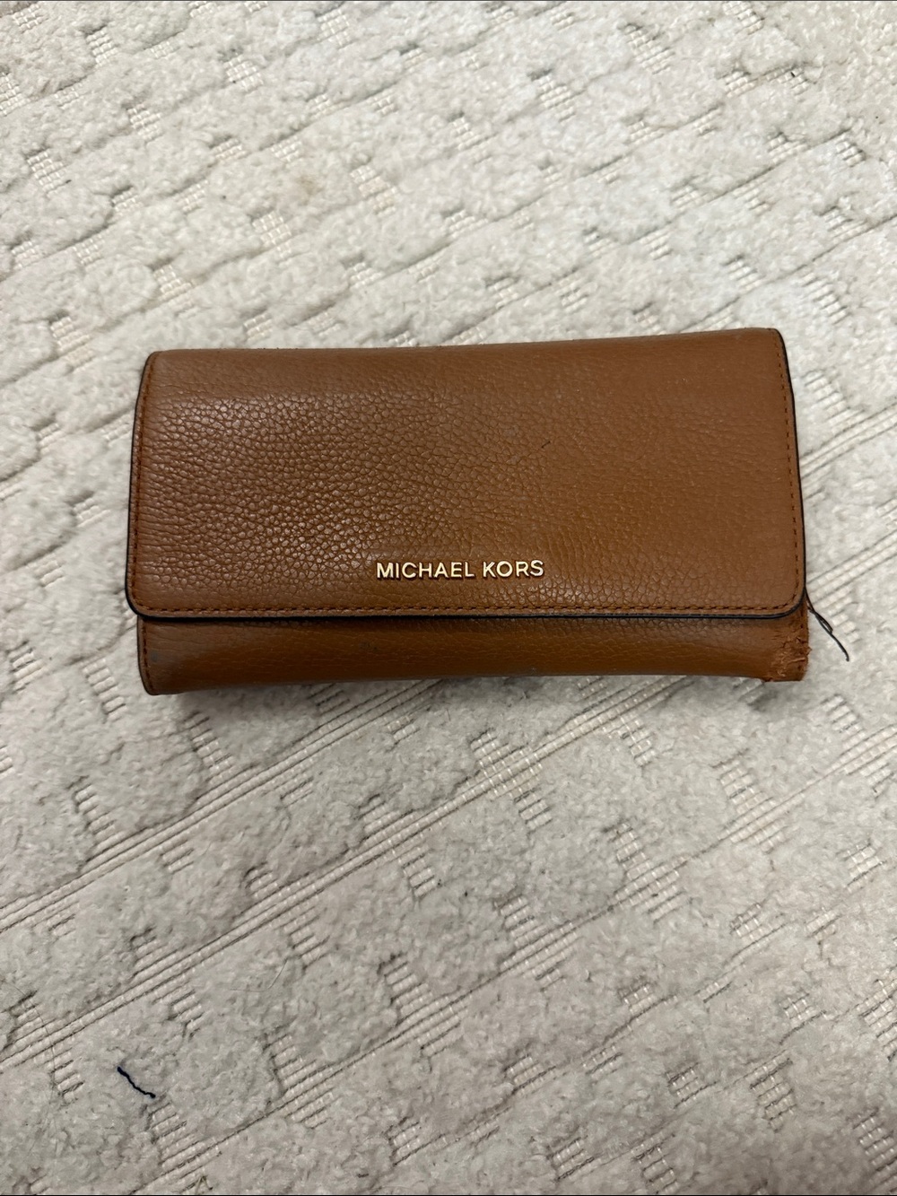 MICHAEL KORS Brown Pebbled Leather Continental Key & Card Holder